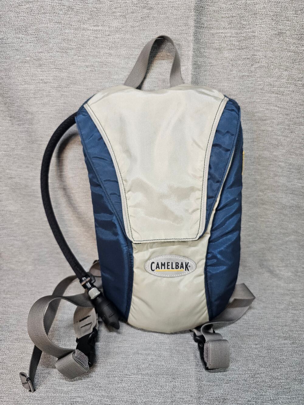 Camelbak Maximum Gear Watermaster 70 oz/2 L Abyss Blue & Gray w/bladder